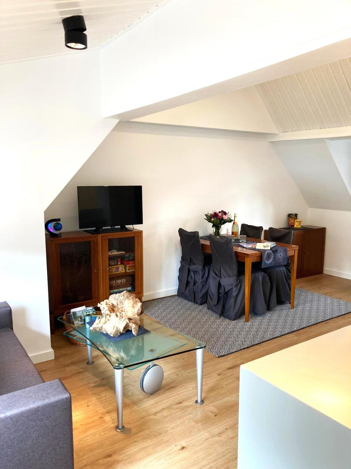 Zentrales Modernes Apartment, Naehe Zoo Und Stadion Dortmund Exterior photo
